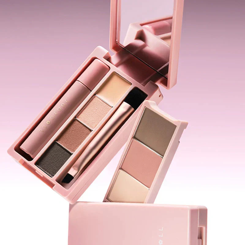 Mini Makeup Palette: Small But Mighty, Just Like You