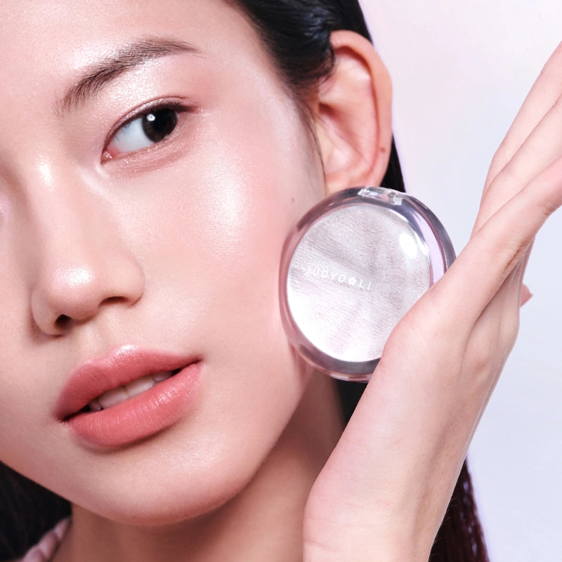 JudyDoll Glow Magnify Highlighter 01