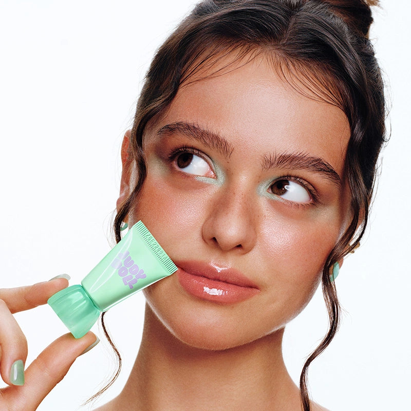 Model Wearing Judydoll Mini Jelly Lip Gloss