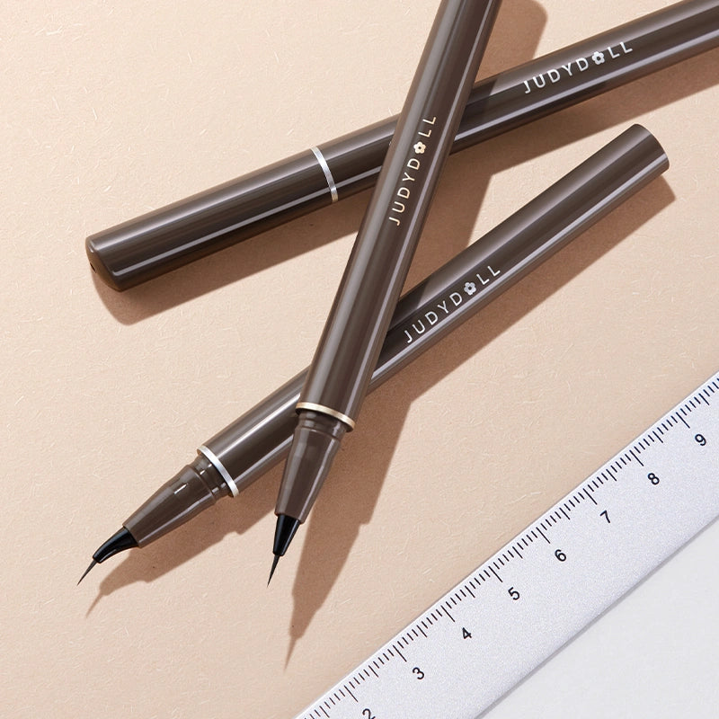 18° Ultra-Fine Liquid Eyeliner